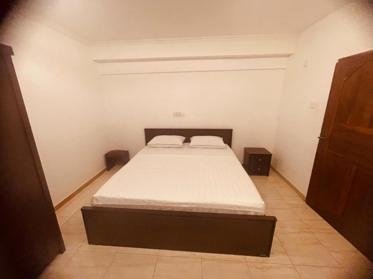 Mila Boutique Airport Hotel Seeduwa Exterior photo